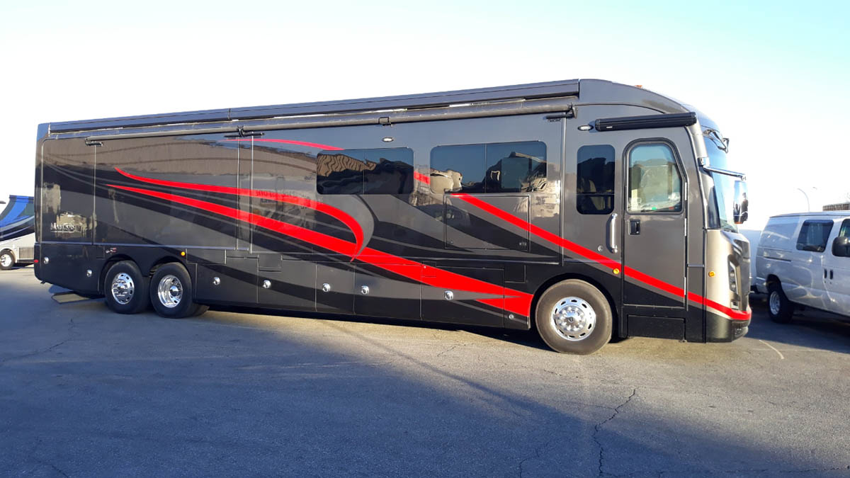 RV vinyl wrap style